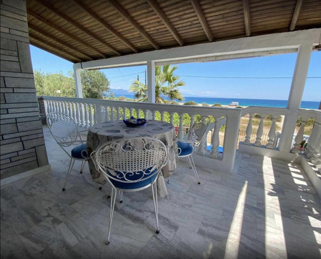 Ikidiki Beach Villa Ierissos Eksteriør billede