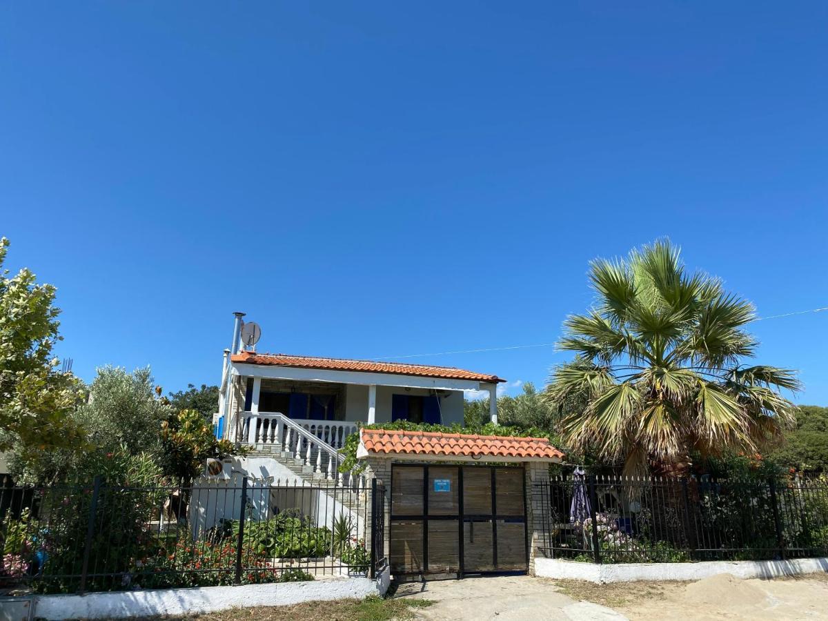Ikidiki Beach Villa Ierissos Eksteriør billede